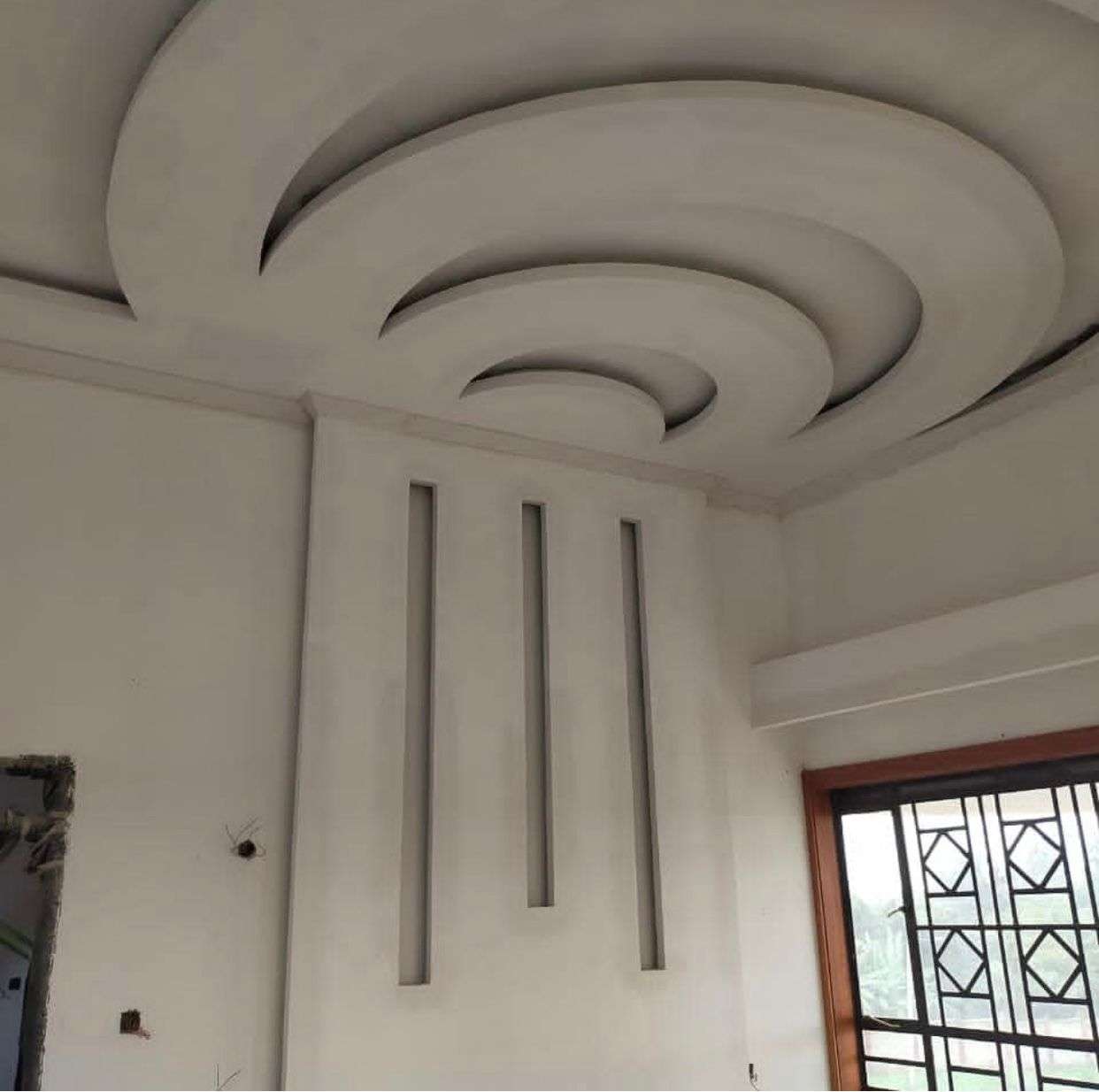 Gypsum board ceiling installation with smooth finish